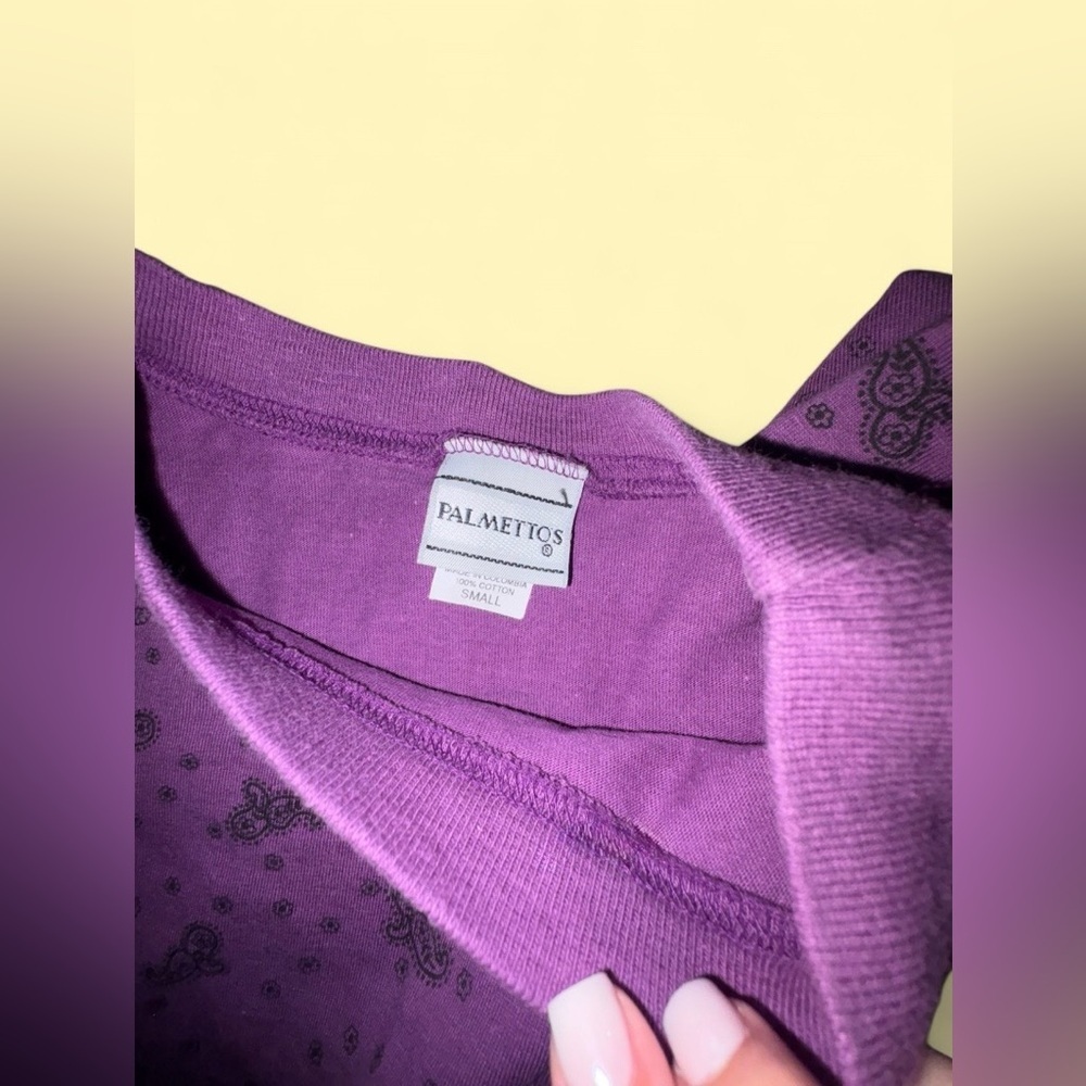 Palmettos Purple Paisley Long Sleeve Crew Neck Pullover - Size Small - Picture 4 of 5